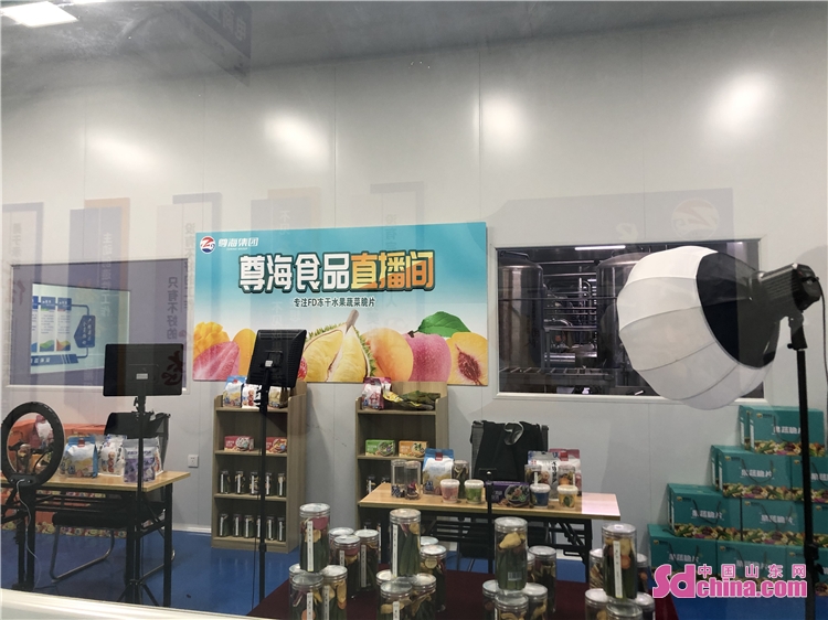 尊海食品冻干山楂冰糖葫芦,山东尊海食品有限公司