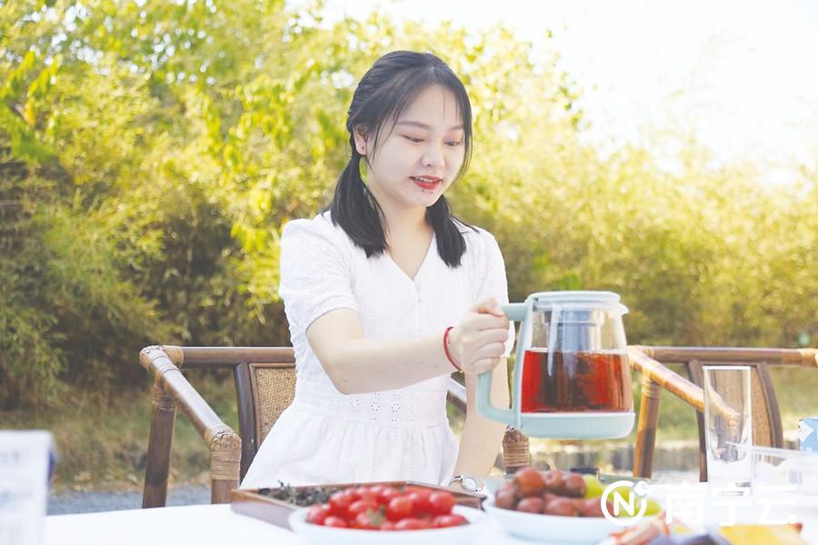 创新步履不止多丽圈粉新世代年轻人3名“90后”粉丝细述与多丽的情缘