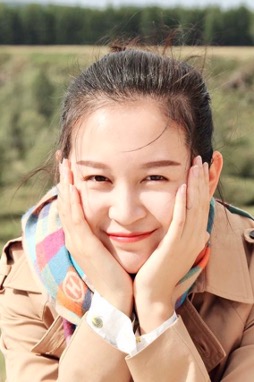 青年美术家鞠瑶创作《新百子图》:百子情态任天然