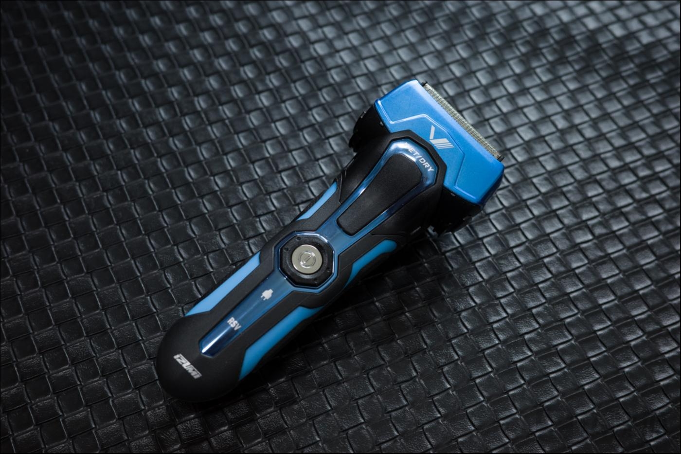 izumi剃须刀对比飞科,izumi剃须刀750