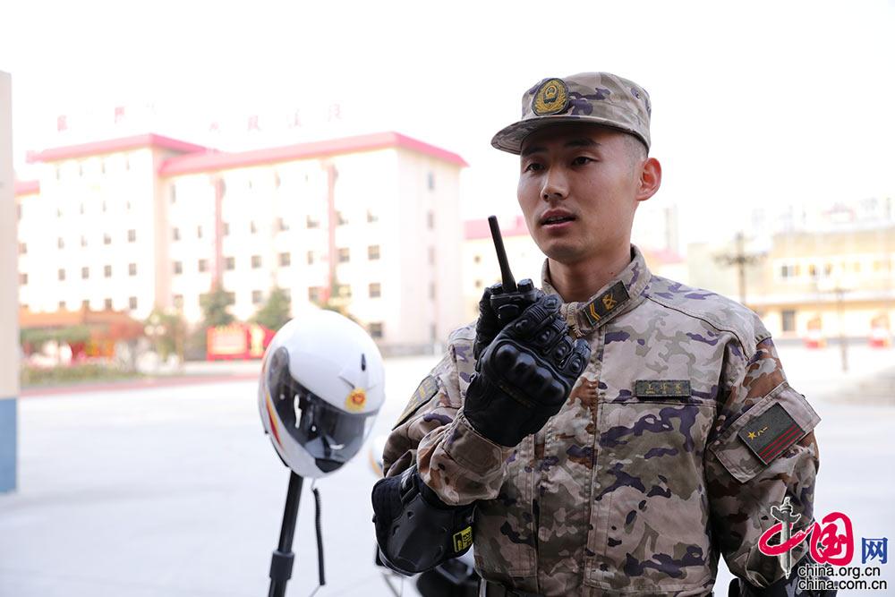 走进*警武**国宾护卫队体验“中华第一骑”骑手养成记