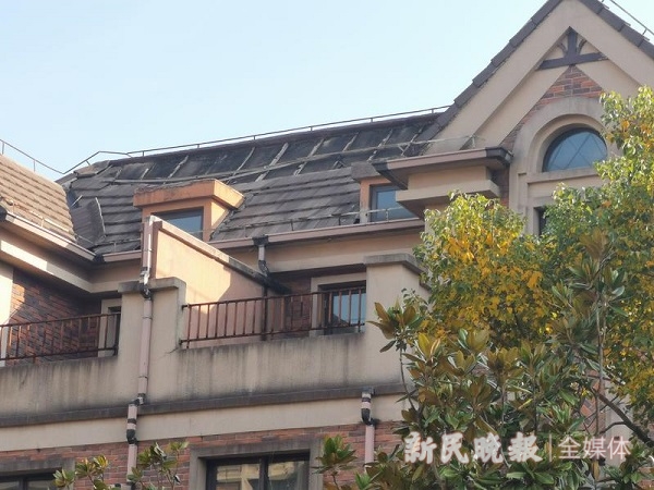 豪宅房顶塌陷,别墅屋顶塌陷