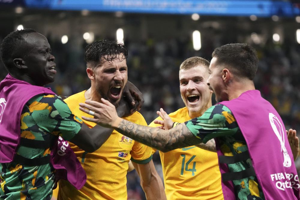 澳大利亚1比0丹麦全场集锦,澳大利亚2-0完胜印度精彩集锦