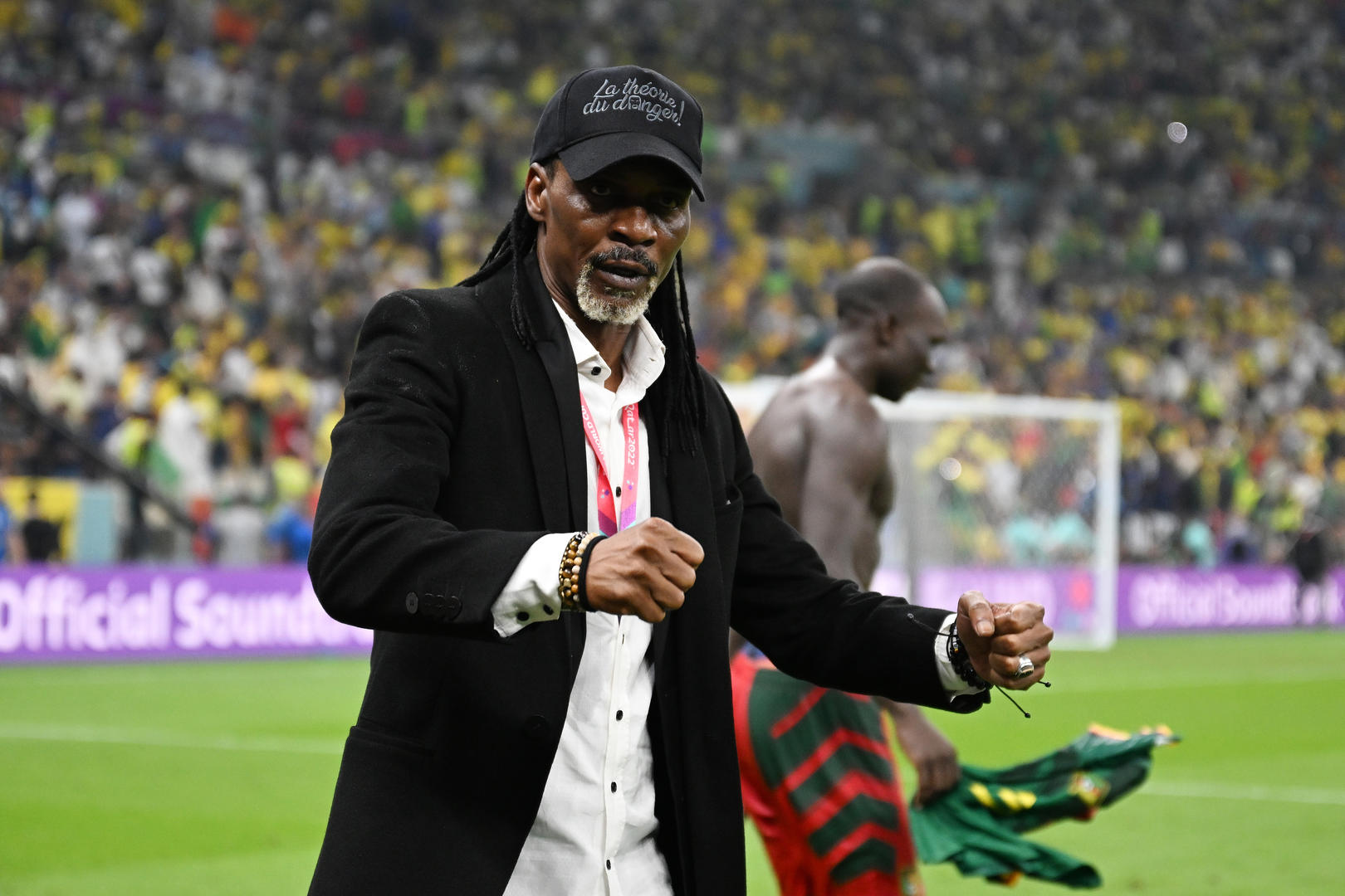 喀麦隆门将奥纳纳退出世界杯原因,喀麦隆淘汰出局