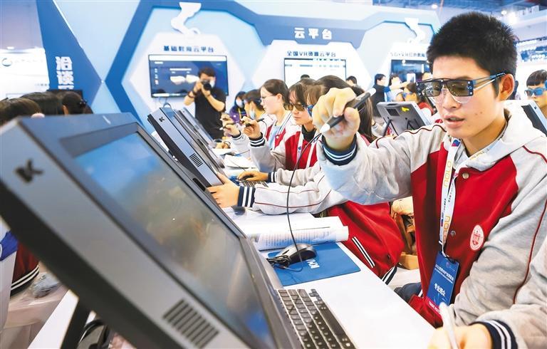 优化城市功能布局,优化提升中心城区功能