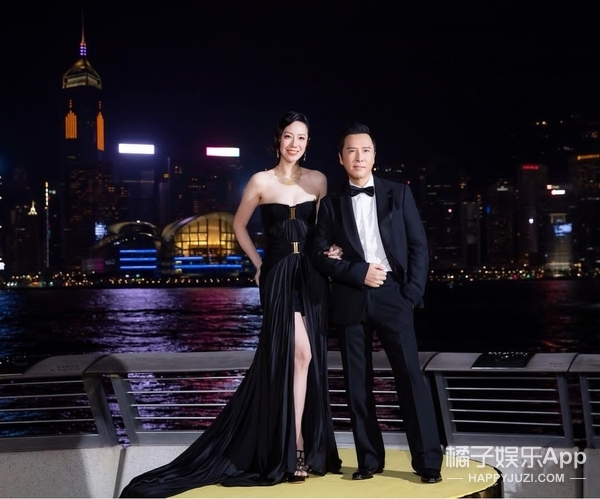 甄子丹全家近照曝光,还记得精武门吗