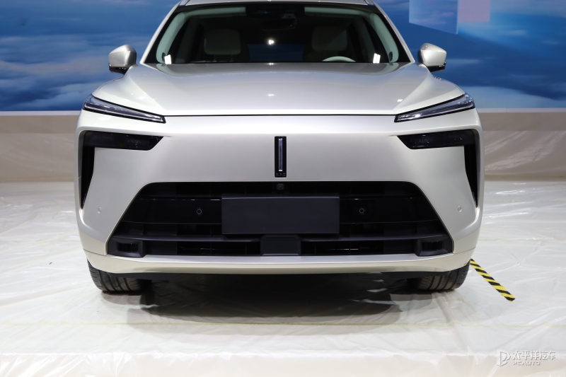 4.4t的宝马x5,4.4t的宝马x5m加多少号汽油