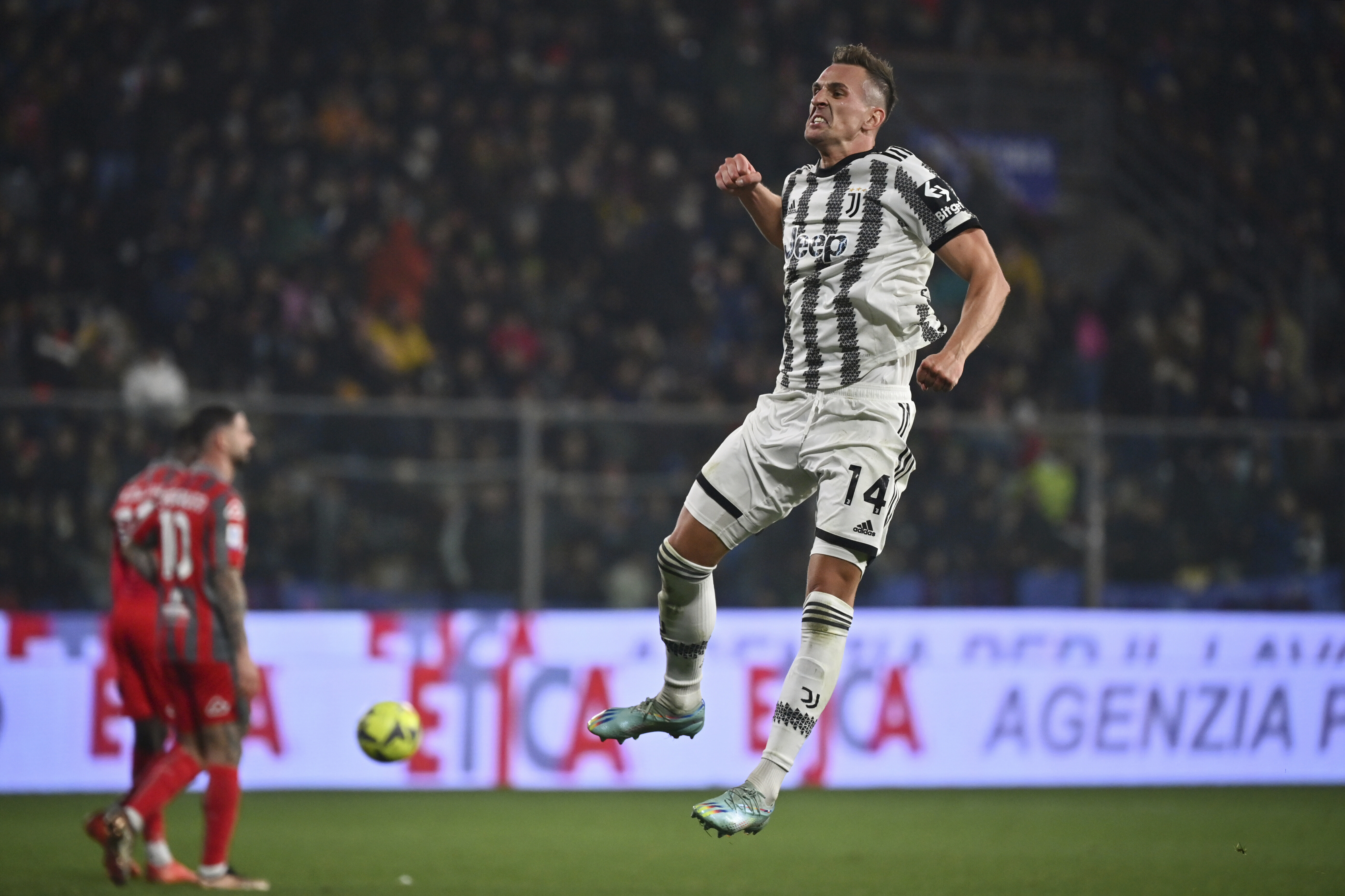 外代二线巴塞尔,尤文图斯vs克雷莫内塞首发阵容