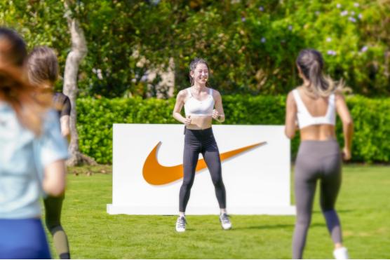 致力女性运动发展，耐克发布NikeZenvy放空系列与NikeGo怒放系列紧身裤