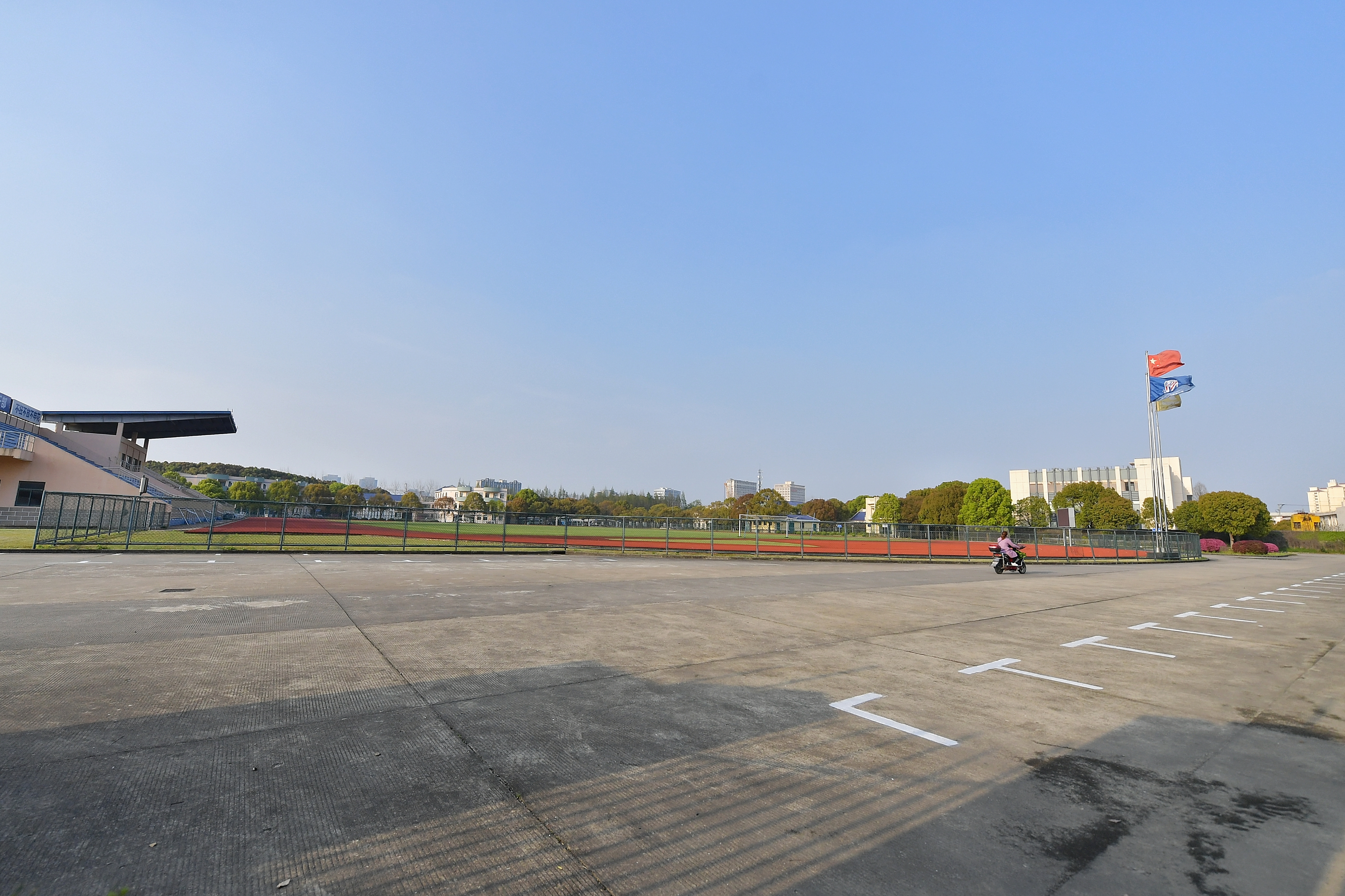 鐙鍩哄湴,涔呬簨闆嗗洟鏀惰喘鐢宠姳搴锋ˉ鍩哄湴