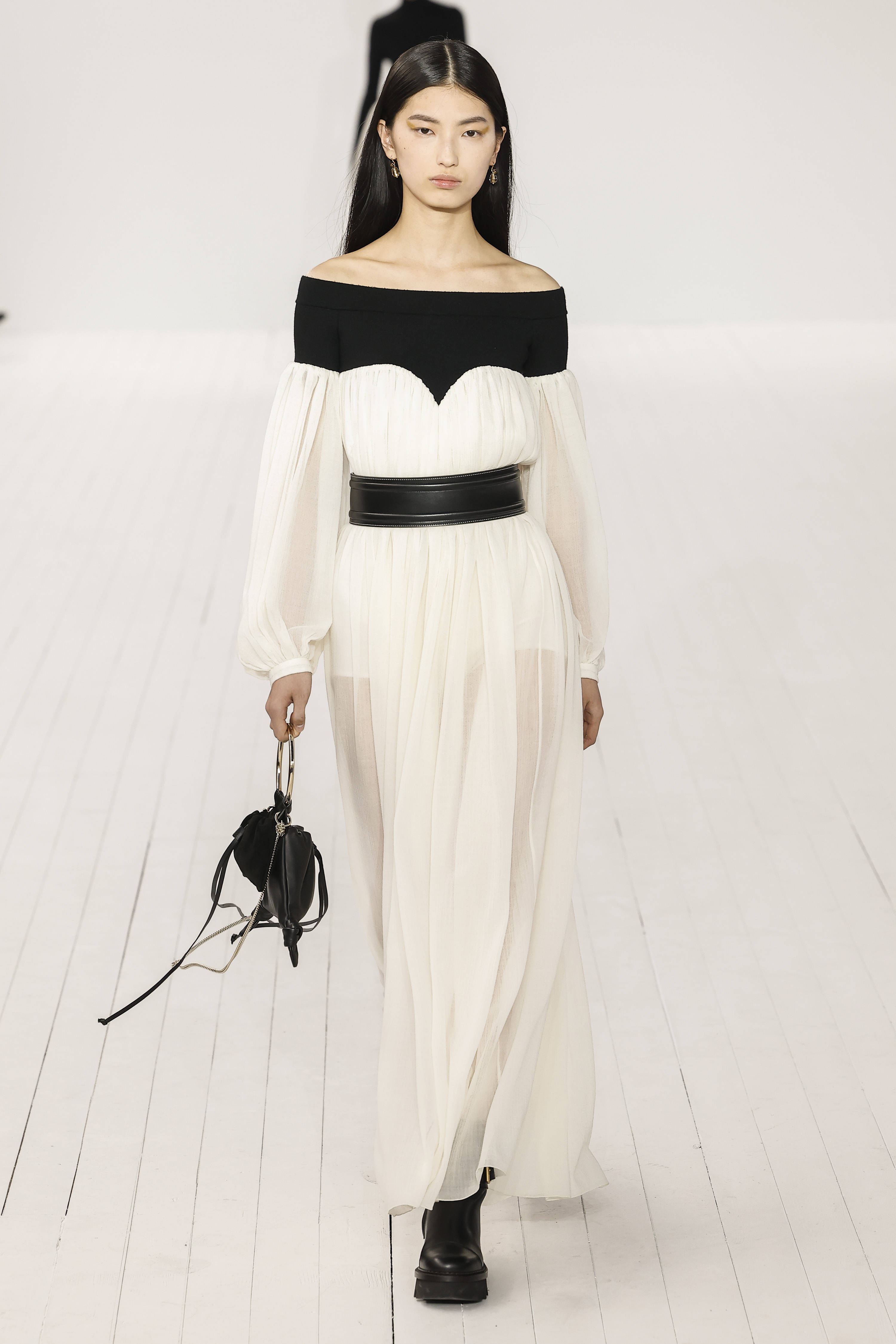 蔻依时装周,蔻依巴黎时尚时装周