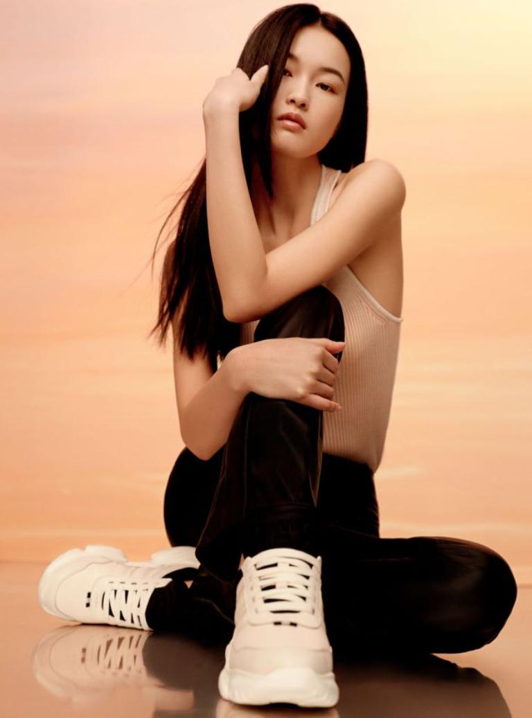 bally女王节限定款女士托特包,bally2023新年限量兔子礼盒