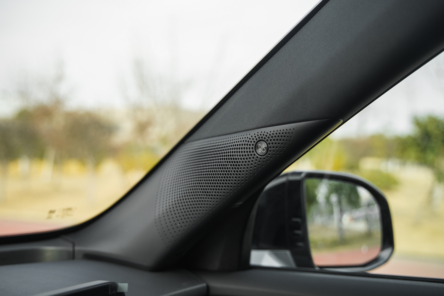 锐界plus2022款四驱七座落地,2015年锐界2.0t四驱七座二手车