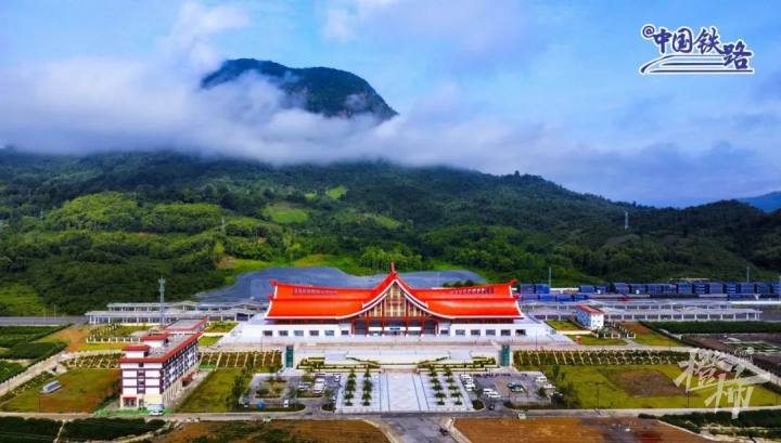 云南去老挝火车票怎么订,云南到老挝高铁在哪订票