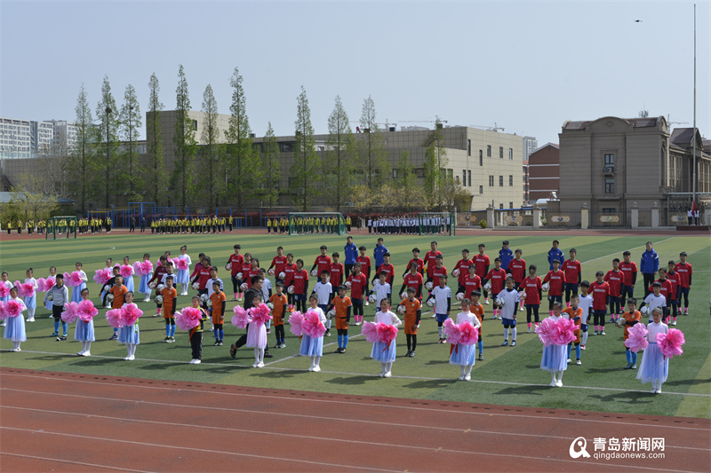走进校园扎根新区足球青训西海岸俱乐部与弘文学校正式签约