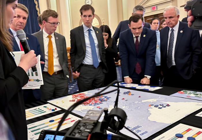 贩卖*火军**+作秀！美国又搞所谓台海兵推叫嚣在台设“军备紧急库存”