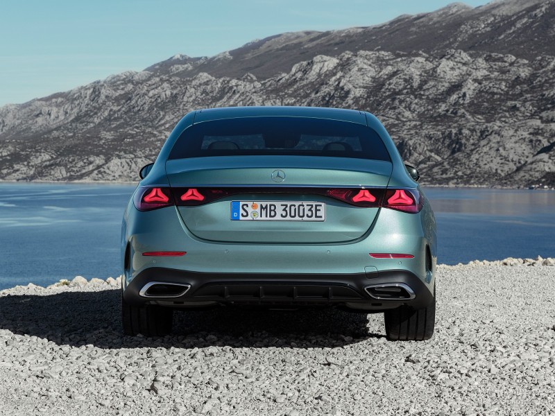 全新奔驰e级是否真的有所提升,全新一代奔驰e级将来袭