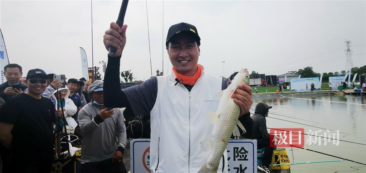 邓刚2018年钓鱼比赛,邓刚垂钓大赛现场直播