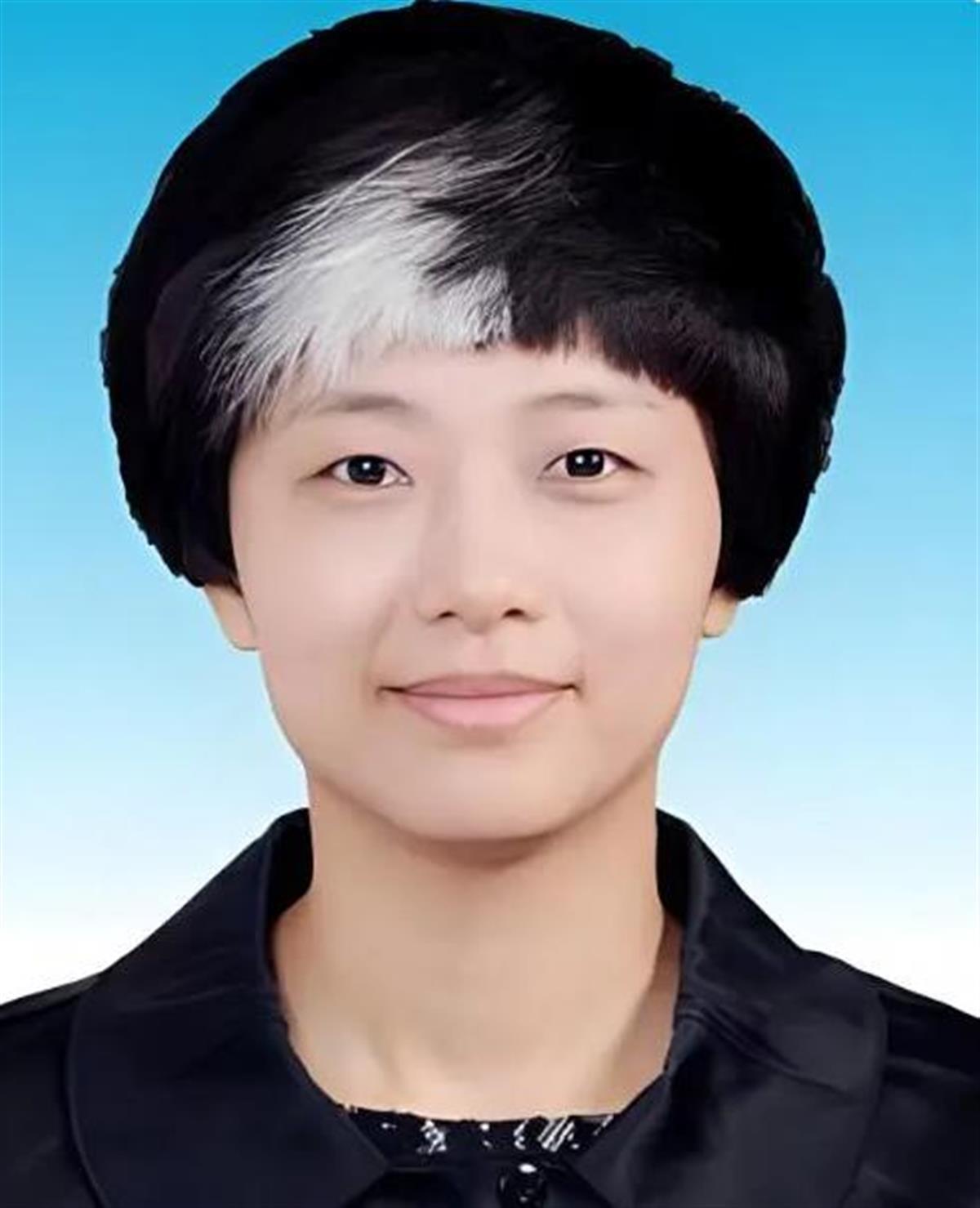 深圳女副区长一撮白发被指挑染,女副区长被指挑染白发后续采访