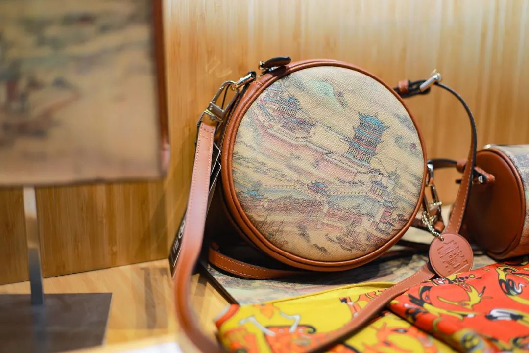 武汉黄鹤楼文创推荐,黄鹤楼文创产品现状分析