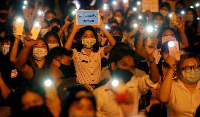 泰国远进党宣布放弃牵头组阁权,泰国远进党宣布大选将组建内阁