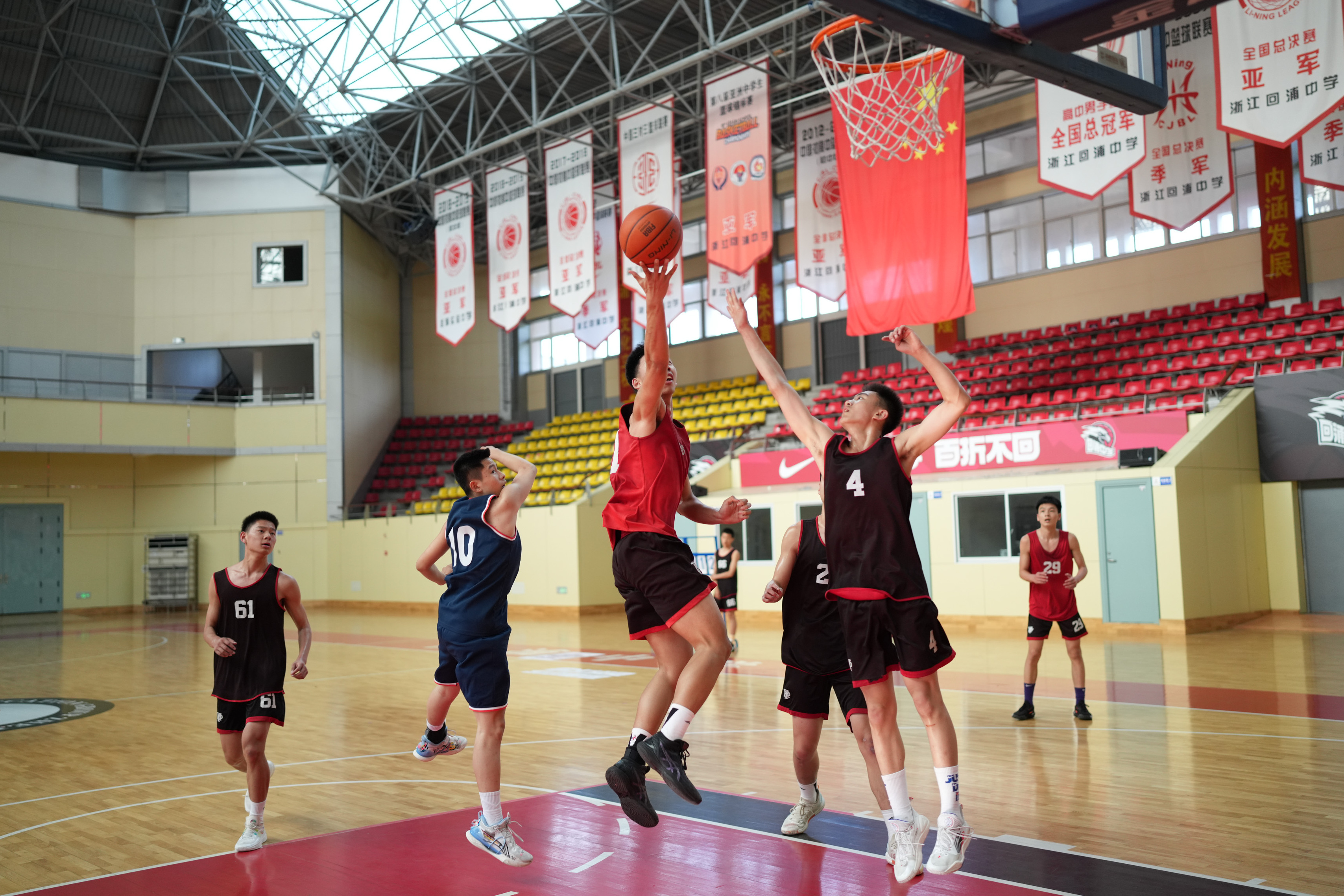 好看的青春热血动漫,现实生活中的热血动漫