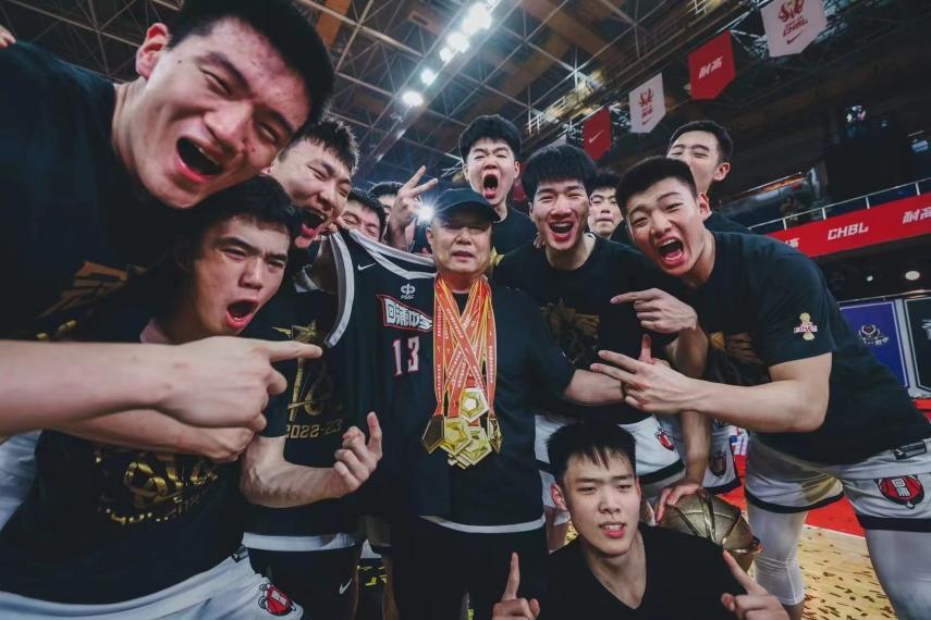 新闻有观点播出时间,本周新闻观点