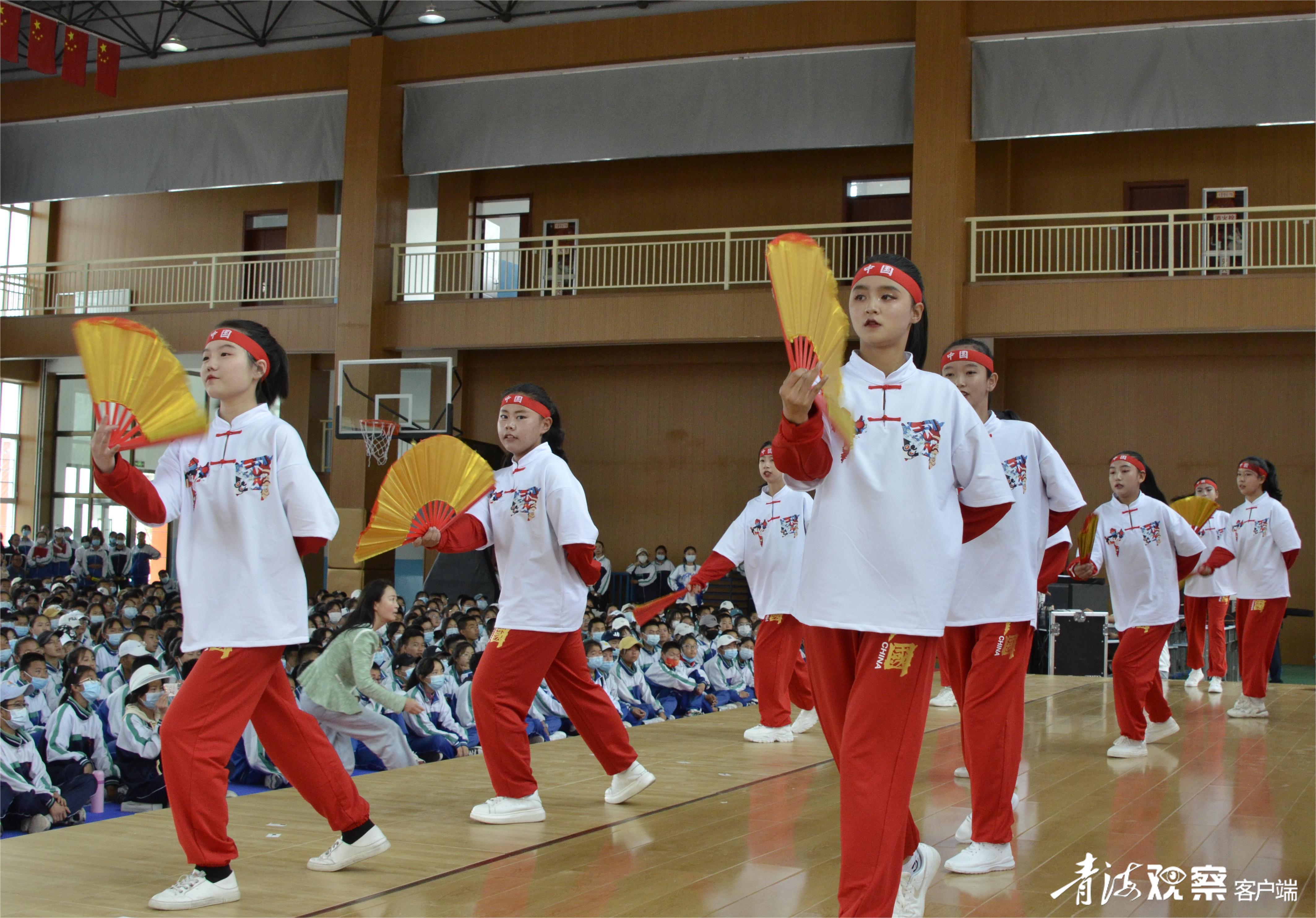 祖国的花朵阳光下成长,让祖国的花朵有一个光明的未来