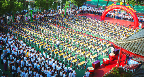 五育并举关爱学生幸福成长,五育并举优秀学生风采