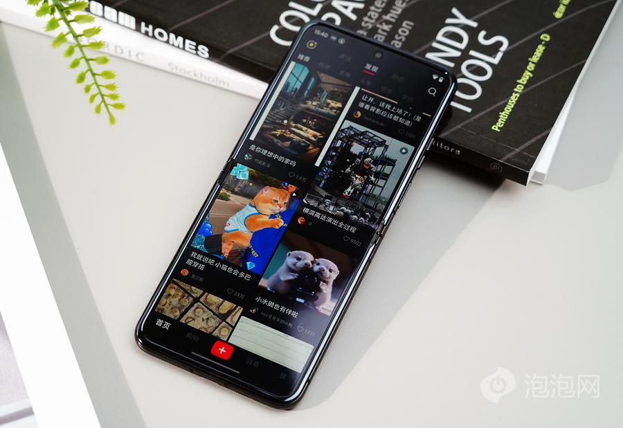 motorazr40ultra折叠屏测试,motorazr40ultra双卡测评