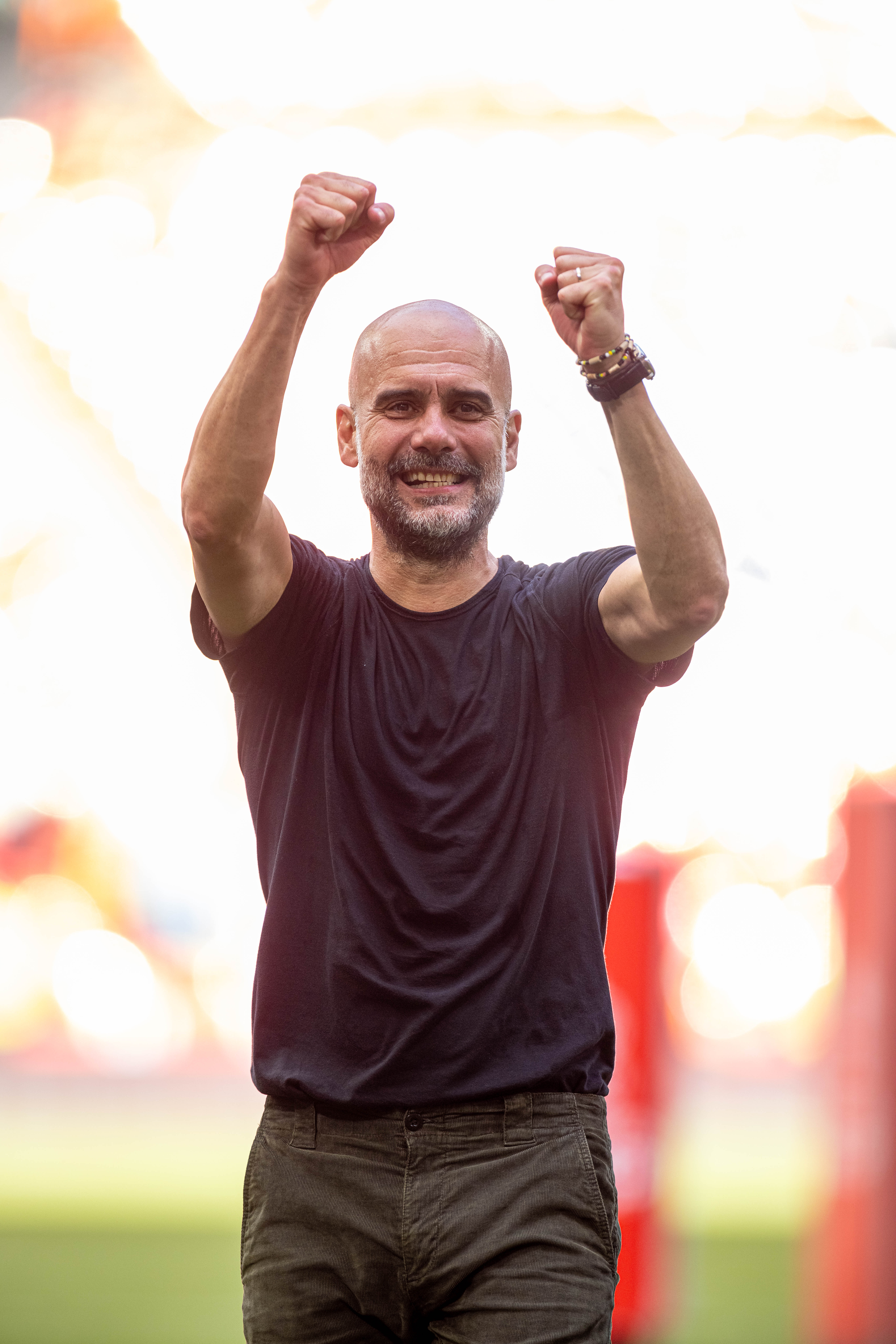 （体育）足球——英格兰足总杯：曼城夺冠