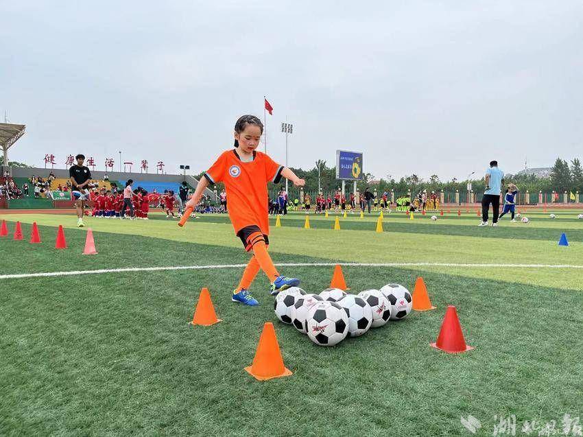 孝感市首届幼儿园足球大赛,孝感市幼儿园足球大赛开幕式