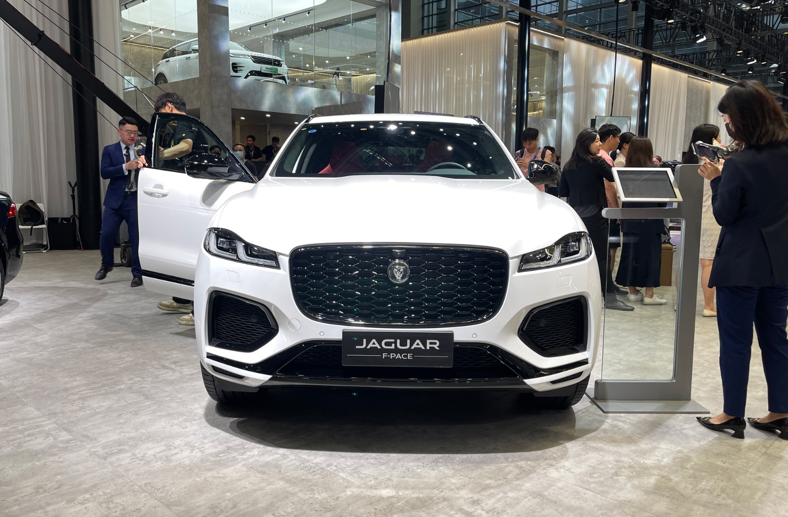 上海车展捷豹f-pace2024款,捷豹f-pace2023
