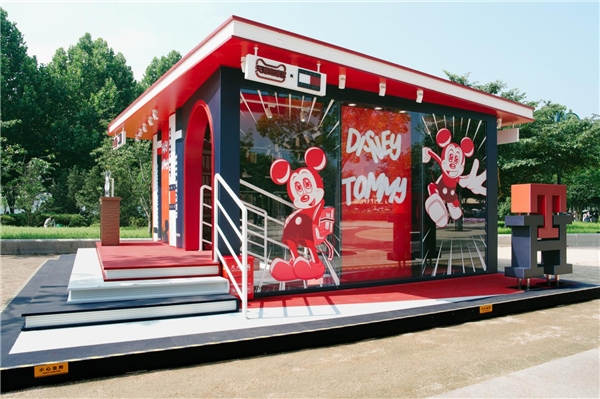 天猫奇喵营XTOMMYHILFIGER“TOMMY奇遇之旅”线下快闪店开启