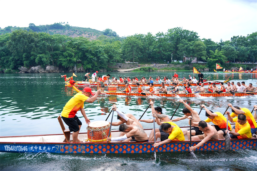 蒙山县“四个专员”一线淬炼干部等10则