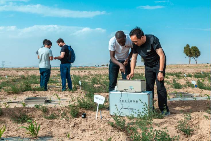 【甘快看】人报甘头条|甘肃榆中：黄土旱塬上来了“洋学生”