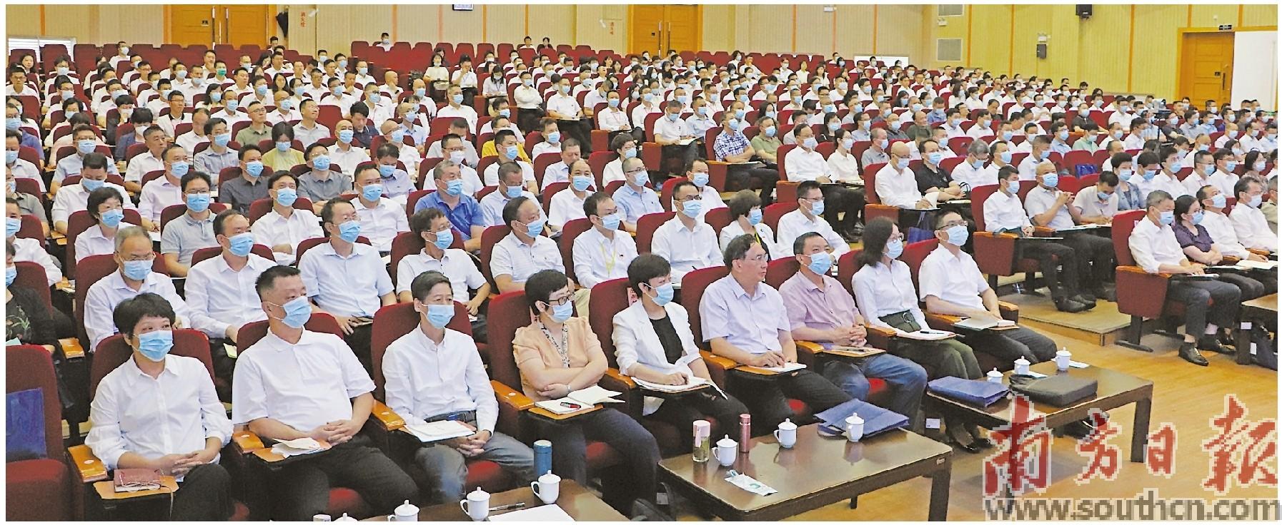 脑袋富起来经济热起来