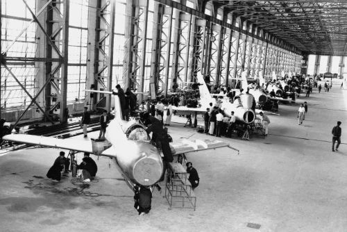 “中0101”这个编号,让中国快速跨入喷气时代!