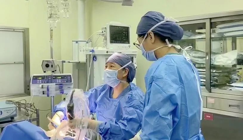 鼻孔是个“死胡同”，她出生4年才用鼻子呼吸到“第一口空气”