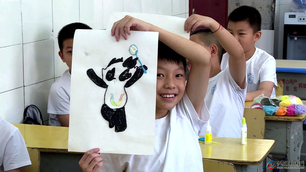 离堆小学：折纸绳艺作品喜迎成都大运会