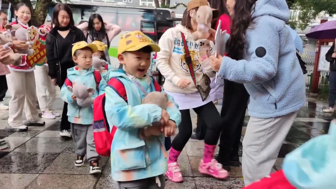 广西小砂糖橘最新消息,广西11个小砂糖橘带来多少商机